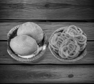 Bedai [7 Pcs] With Jalebi [ 150 Gms]