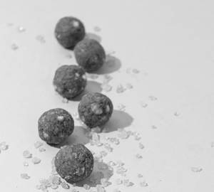Gluten-free Gond Laddoos