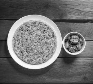 Aloo Pyaaz Paratha