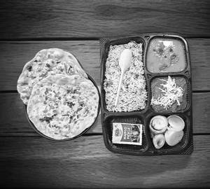 Veg Deluxe Thali