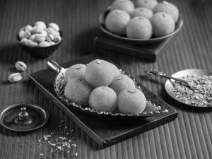 Motichoor Ladoo