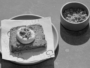 Orange Zest Carrot Cake (190 Gms)
