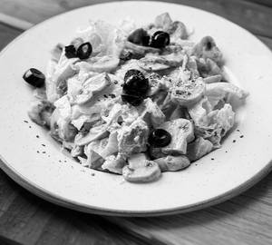 Caesar salad with mushrooms