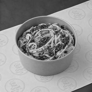 Caramelised Onion & Chilli Oil Pasta