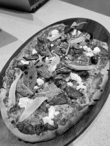 Pesto Feta Pizza