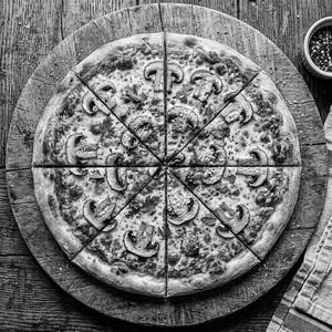 Pizza Ai Funghi