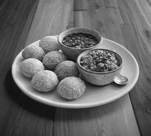 Classic Golgappa (Pani Puri)