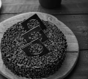 Choco chips cake