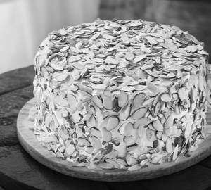 Premium almond cake