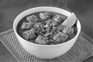 Garlic Chicken (red Gravy) 8 Pcs