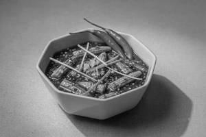 Hot Garlic Babycorn Gravy
