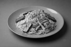 Veg Cantonese Noodles