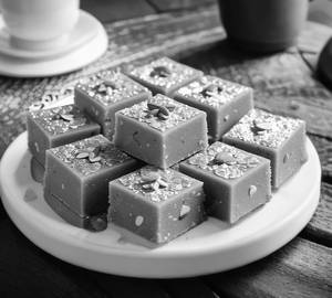 Besan barfi