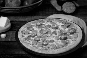 Fire Lovers Pizza Cheese Crust
