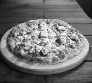 Cheese Paneer Makhani Pizza (8 Inch)