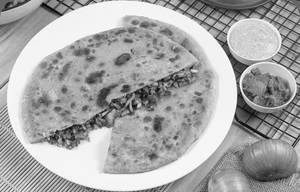 Pyaz Paratha