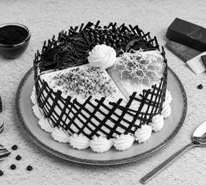 4-In-1 Cake (1/2 Kg)