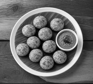 Kuzhi Paniyaram [9 Pieces]