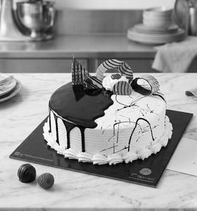 Chocolate Vanilla Cake