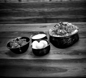 Shahi Boneless Biryani & Smoky Chiken Kabab [4 Pcs]