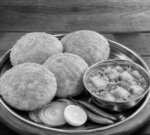 4 kachori sabji