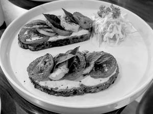 Tomato Cottage Cheese Bruschetta & Fries