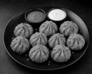 Veg Kurkure Momos [8 pieces]