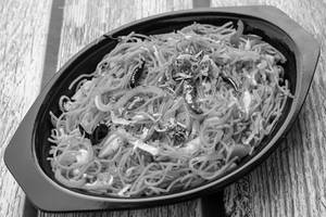 chicken schezwan noodles