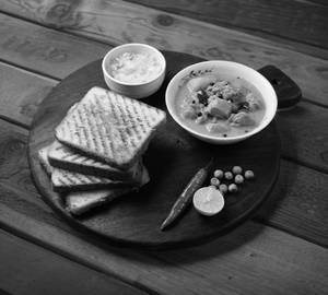 Bread & Chicken Stew (4 Pcs)