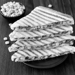 Corn N Peas Grilled Sandwich