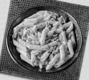 Cheesy Veg White Sauce Pasta