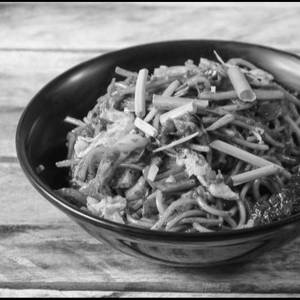 Schezwan Chicken Noodles