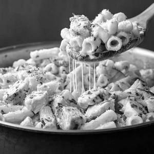 Milano Alfredo Chicken Pasta