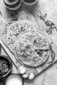 Garlic Paratha