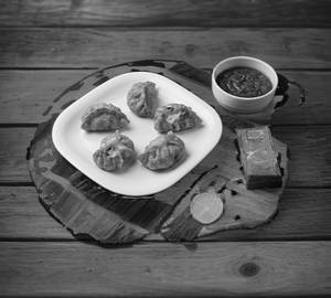 Chicken Cheese Momos (5 Pcs)