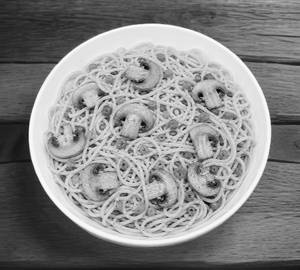 Mushroom Hakka Noodles