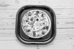 Mushroom with pep pizza