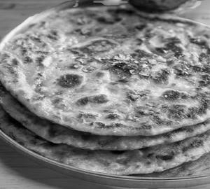 Desi Ghee Aloo Paratha (1pec)