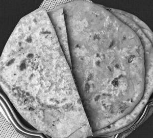 mooli paratha 2pc