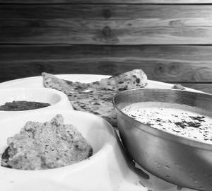Spiced Aloo Pyaj Paratha