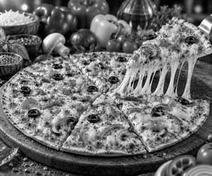 Thin Crust Veg Pizza