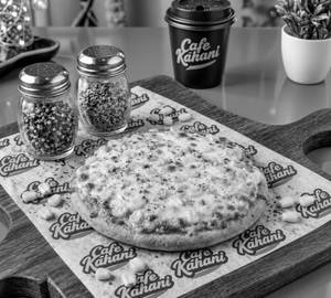 Cheese corn pizza