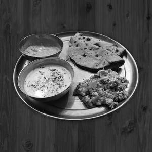 Fit-Meal Combo (Paneer Bhurji + 2 Ragi Roti + Fresh Dahi)