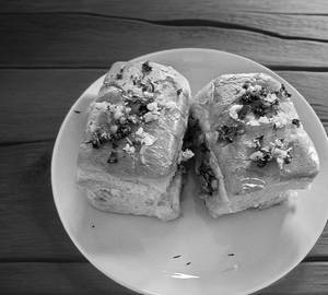 Roasted Pav Jodi