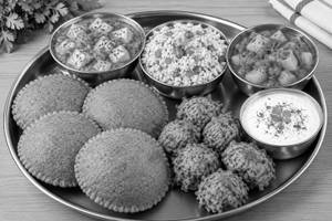 Title: 4 Kuttu Poori, 6 Kuttu Pakora, Samak Rice, Paneer & Aloo Tamatar Sabji With Dahi