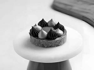 Salted Caramel Chocolate Tart