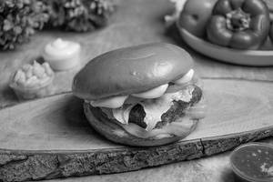 Paneer Crunch Burger