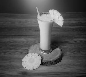 Pineapple Milkshakes