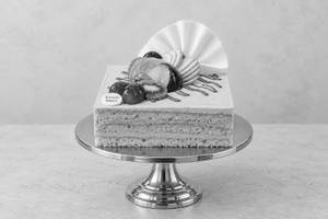 Pistachio Open Face Cake 1.2kg