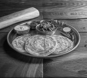 Paratha With Thalakari Gravy